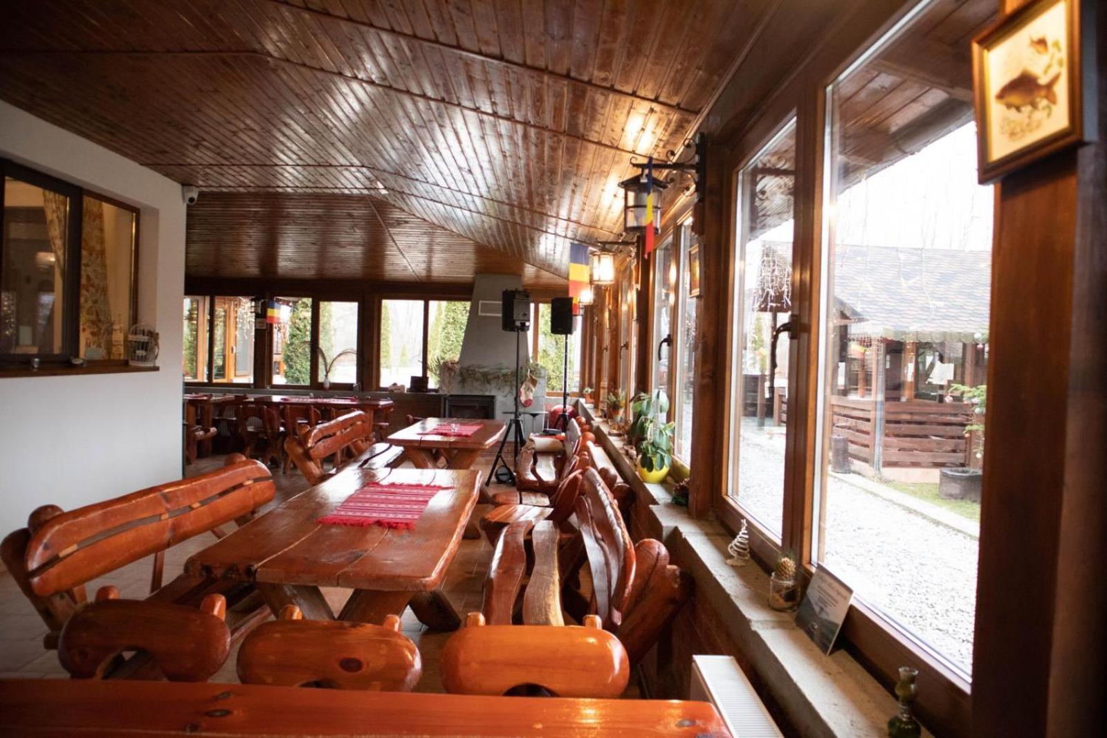 Dorul Pescarului Hotel Curtea de Argeş Exterior foto